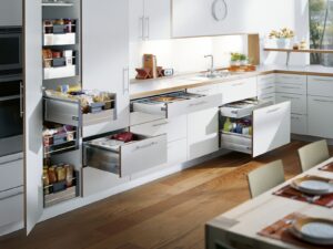 Мебель на кухню: как правильно организовать пространство?