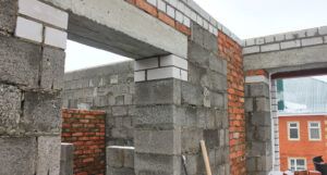 Перемычка бетонная: надежная опора для строительных конструкций