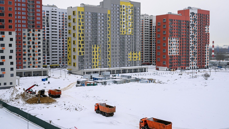 Эксперты: рынок жилья Москвы адаптируется к реалиям и держит цены