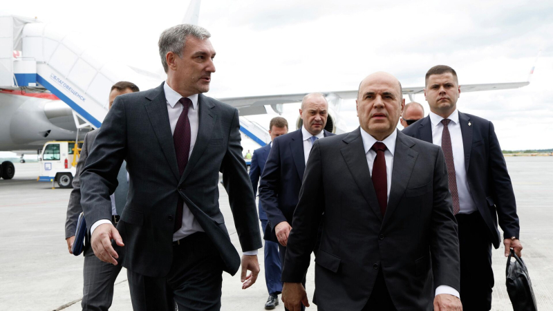 Мишустин осмотрел строящийся Дом российско-китайской дружбы в Благовещенске