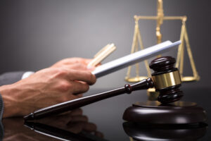What's the difference between civil and criminal cases?