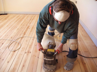 Тонкости выполнения шлифовки деревянного пола