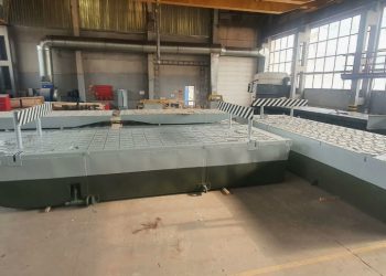 Как делают понтоны: обзор технологий и этапов производства