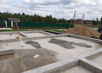 В чем преимущества ленточного фундамента