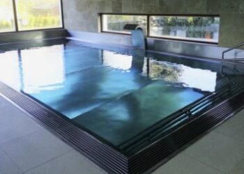 10 преимуществ бассейнов из нержавеющей стали