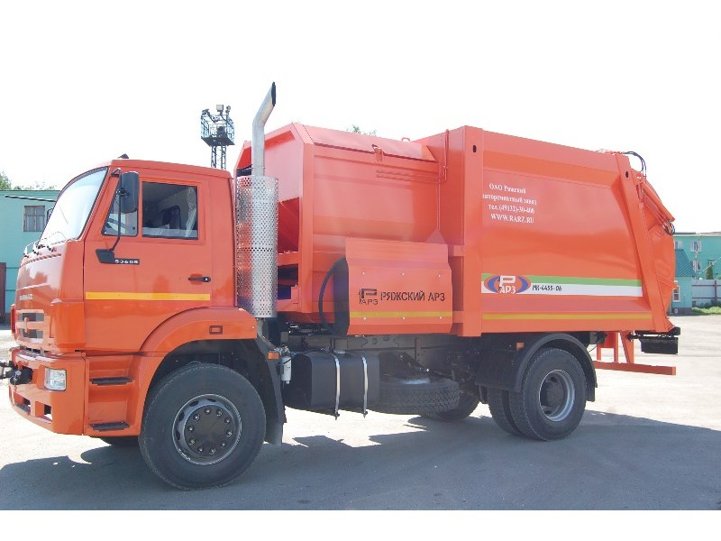 Как устроены мусоровозы с боковой загрузкой?