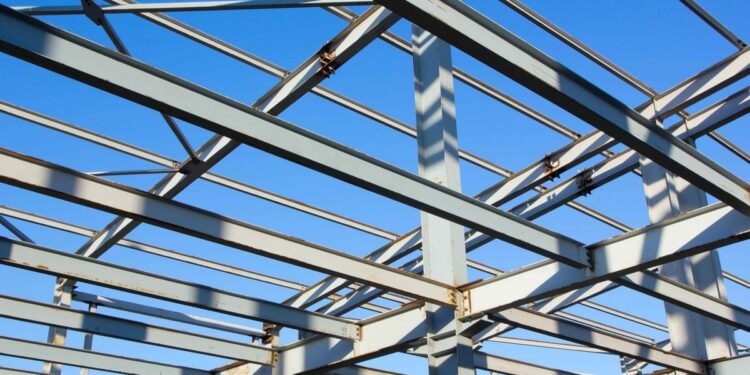 Металлические конструкции на заказ: преимущества