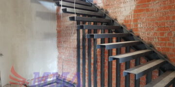 Особенности лестниц консольного типа