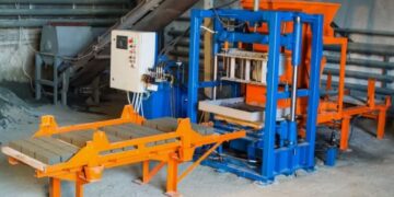 Готовые вибропрессы: обзор, принцип работы и применение в производстве строительных материалов