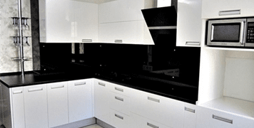 Виды покрытия мебельных фасадов для кухни и их особенности