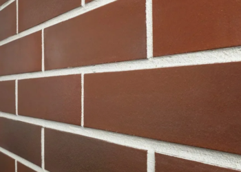 Клинкерная плитка для фасада: преимущества, характеристики и применение