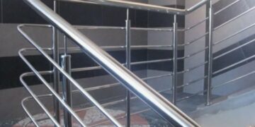 Перила из нержавеющей стали: цена, монтаж, виды и советы по выбору