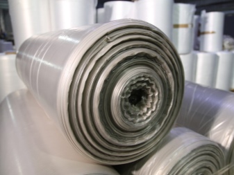 На что обратить внимание при выборе полиэтиленовой пленки?