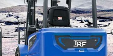 Вилочные погрузчики TRF с электроприводом: характеристики, достоинства и применение