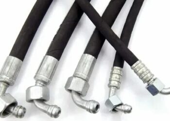 Критерии выбора гидравлических шлангов: основные параметры и особенности