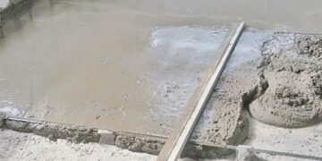 Как выровнять бетонную плиту: подъем бетонного пола без лишних хлопот