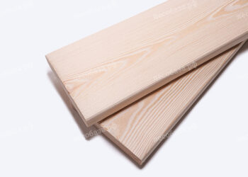 Крашеный планкен из сосны: преимущества и особенности использования