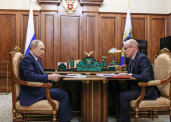 Бречалов пригласил Путина посетить суперсовременный центр единоборств