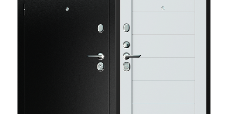 Как выбрать входную металлическую дверь в квартиру?