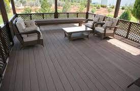 Чем террасная доска из ДПК лучше палубной?