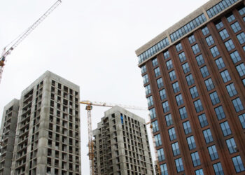 Эксперты: снижение ключевой не приведет к массовым запускам проектов жилья