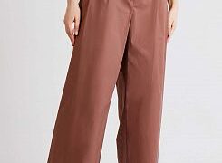 С чем сочетаются брюки клёш?