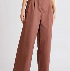 С чем сочетаются брюки клёш?