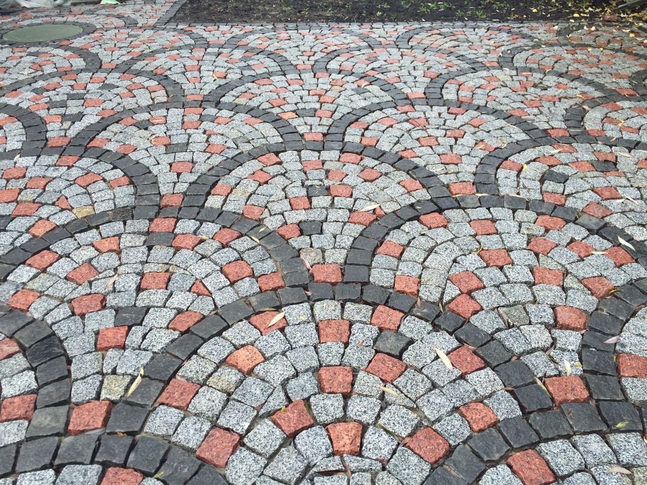 Гранитная брусчатка: история и виды