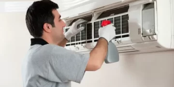 Как часто нужно чистить и заправлять кондиционер?