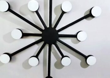 Как сделать современную светодиодную люстру из ПВХ трубы