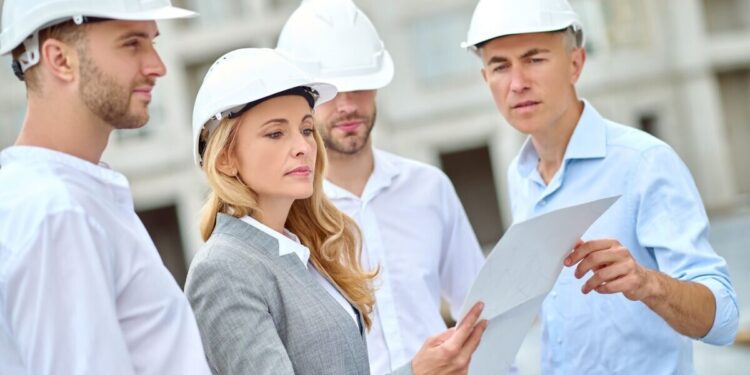 Как выбрать подрядчика для строительства дома: советы и рекомендации