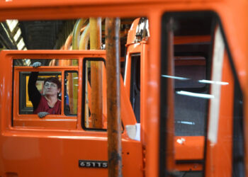 «Камаз» поставит более 400 единиц спецтехники для строительства ВСМ