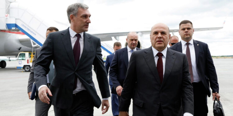 Мишустин осмотрел строящийся Дом российско-китайской дружбы в Благовещенске