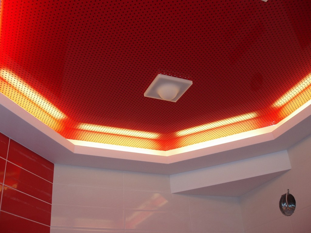 Натяжные потолки из ПВХ-пленки