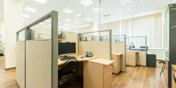 Офисные перегородки: Пространство, Комфорт и Продуктивность