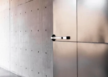 Бронированные ворота: надёжная защита для дома и бизнеса