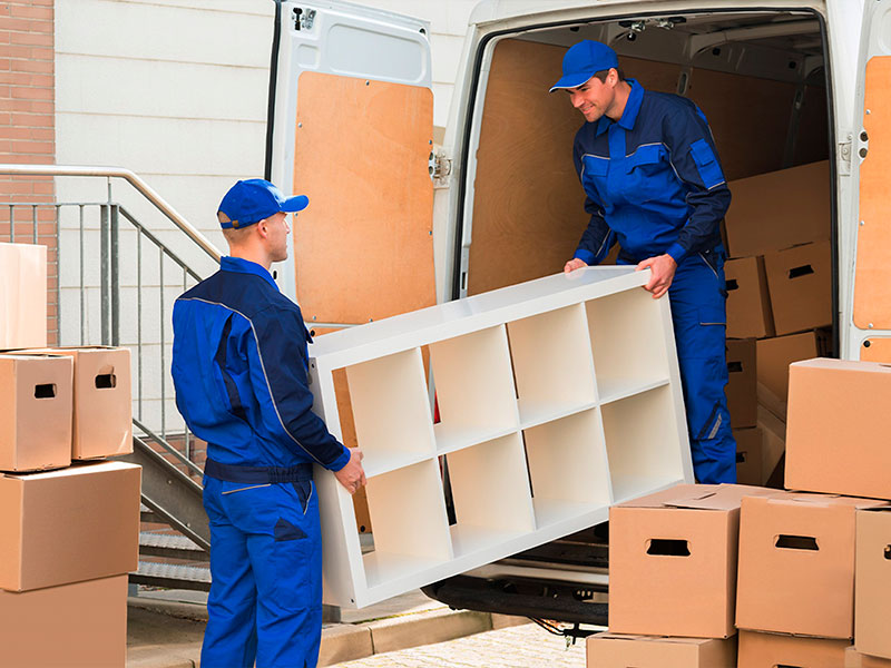 Особенности перевозки мебели с грузчиками