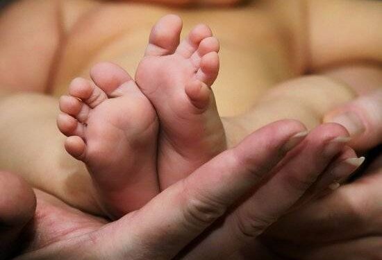 Раскрыта тайна циничного бизнеса: за сколько продавали детей в Украине