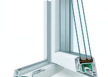 Пластиковые окна с повышенной прочностью для городской квартиры или частного дома