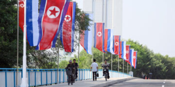 РФ и КНДР обсуждают сотрудничество в сфере строительства и транспорта