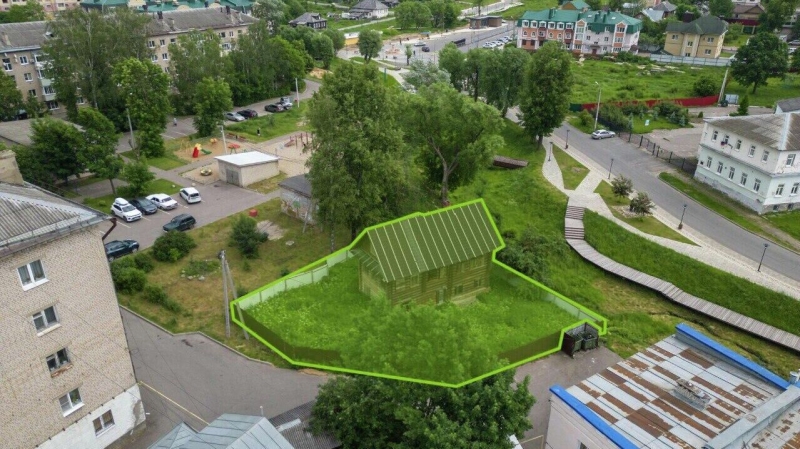 Самый древний памятник деревянного зодчества в Угличе выставили на торги