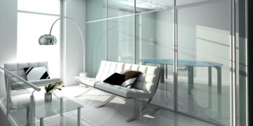 Стеклянные перегородки: виды, особенности и применение в интерьере