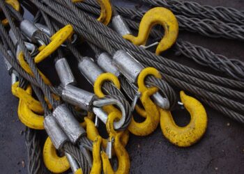 Стропы стальные канатные петлевые: особенности и преимущества использования