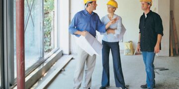 Технадзор за ремонтом квартиры: когда он необходим?