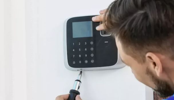 Видеодомофон как необходимый элемент безопасности дома