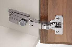 Виды накладных петель для кухонных шкафов