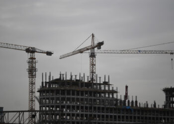 Ввод нежилой недвижимости в России в первой половине 2025 года вырос на 11%