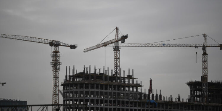 Ввод нежилой недвижимости в России в первой половине 2025 года вырос на 11%